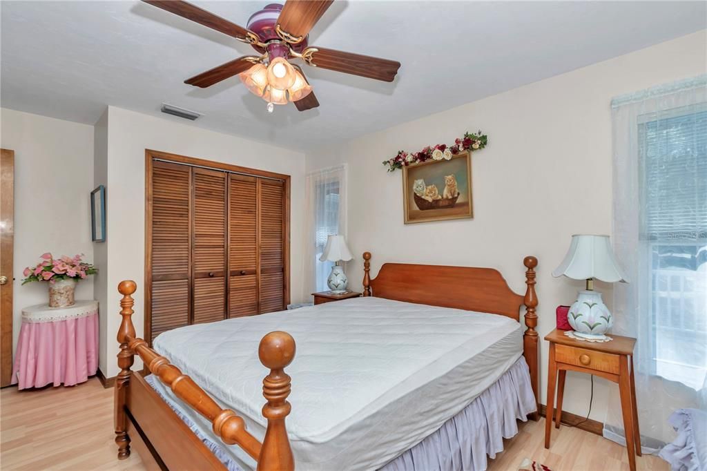 For Sale: $420,000 (3 beds, 2 baths, 2424 Square Feet)