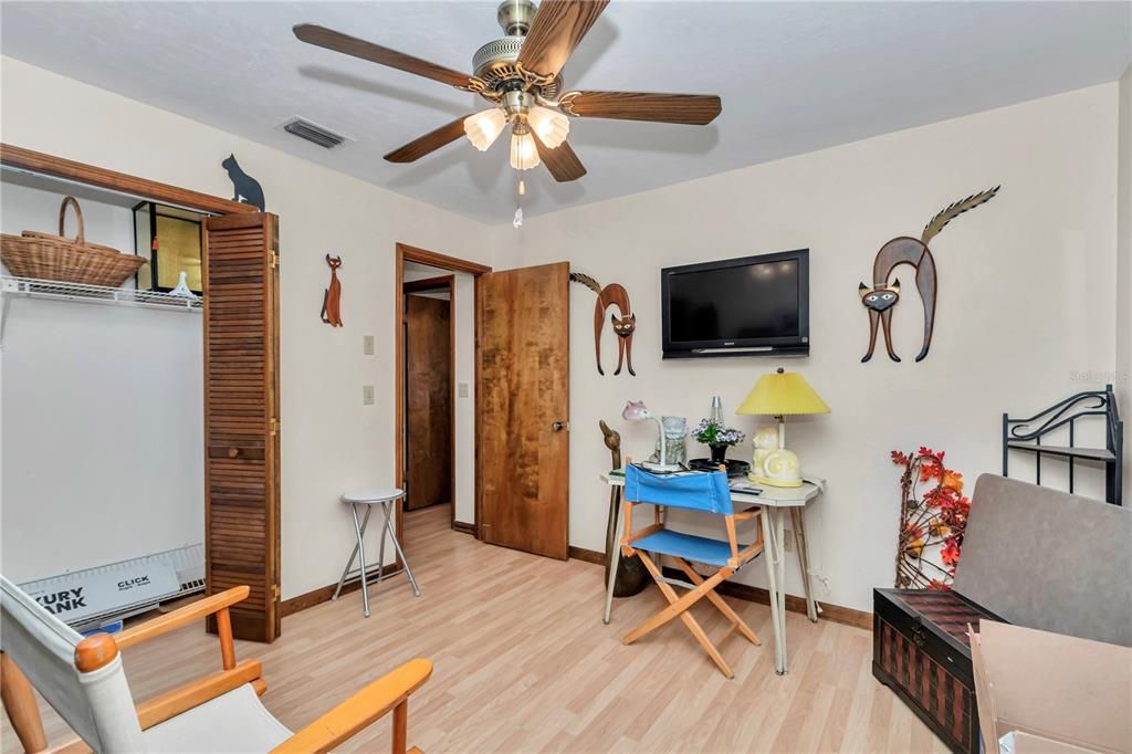 For Sale: $420,000 (3 beds, 2 baths, 2424 Square Feet)