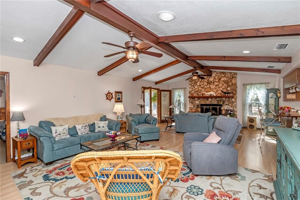 For Sale: $420,000 (3 beds, 2 baths, 2424 Square Feet)