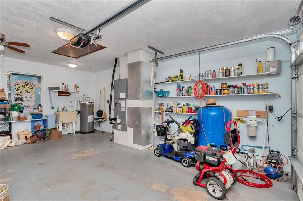 For Sale: $420,000 (3 beds, 2 baths, 2424 Square Feet)