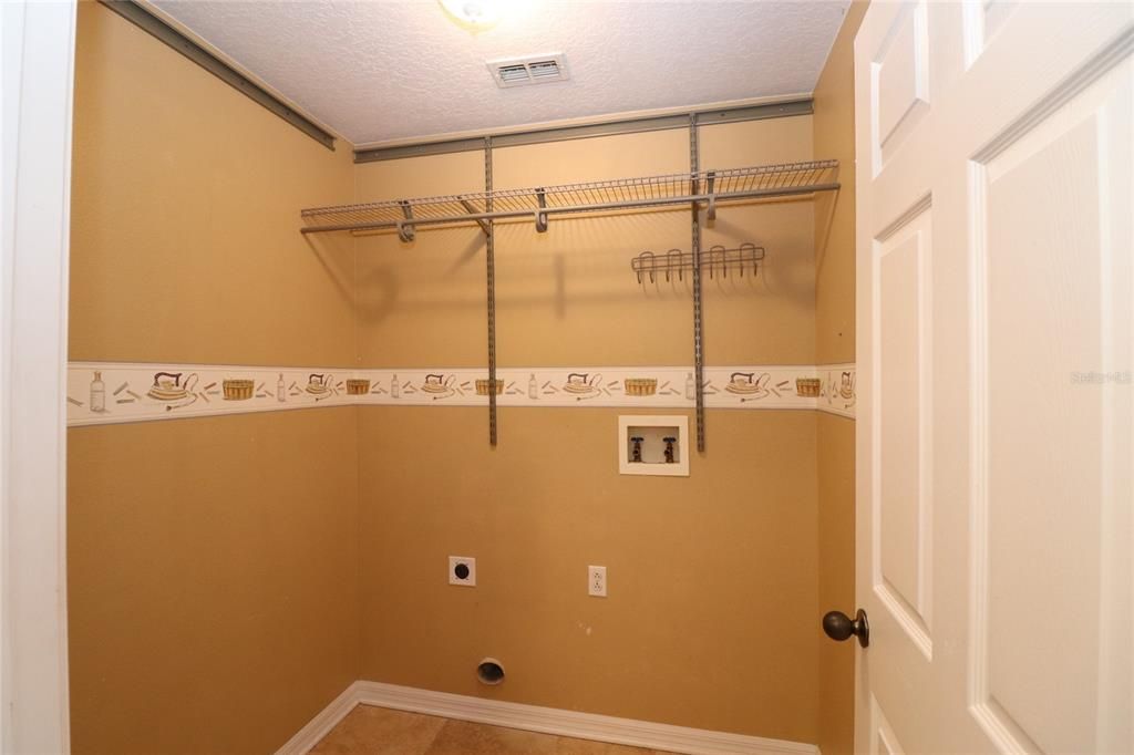 В аренду: $2,750 (3 спален, 2 ванн, 1996 Квадратных фут)