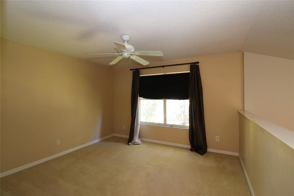 出租: $2,850 (3 贝兹, 2 浴室, 1996 平方英尺)