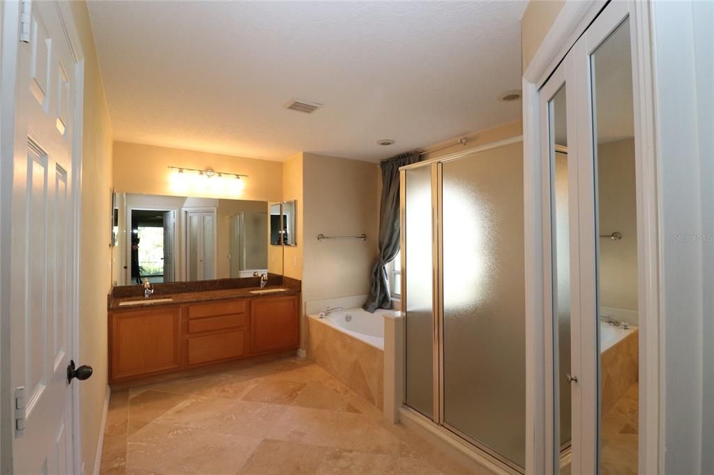 出租: $2,850 (3 贝兹, 2 浴室, 1996 平方英尺)