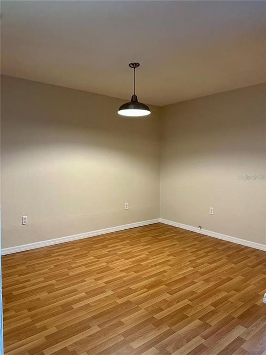 For Rent: $1,575 (4 beds, 2 baths, 1638 Square Feet)