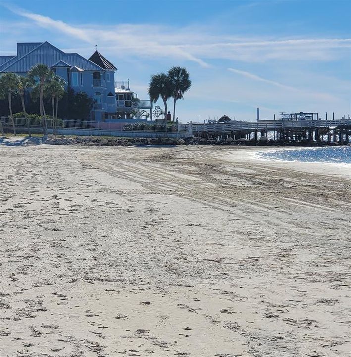 For Sale: $849,900 (3 beds, 2 baths, 2220 Square Feet)