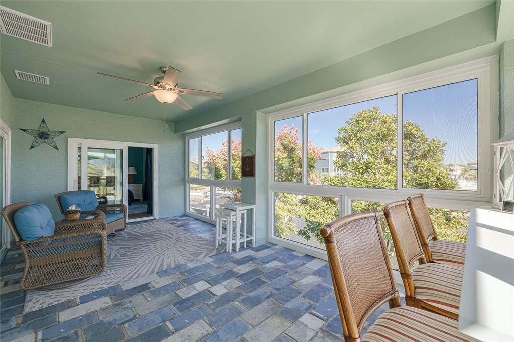 For Sale: $849,900 (3 beds, 2 baths, 2220 Square Feet)