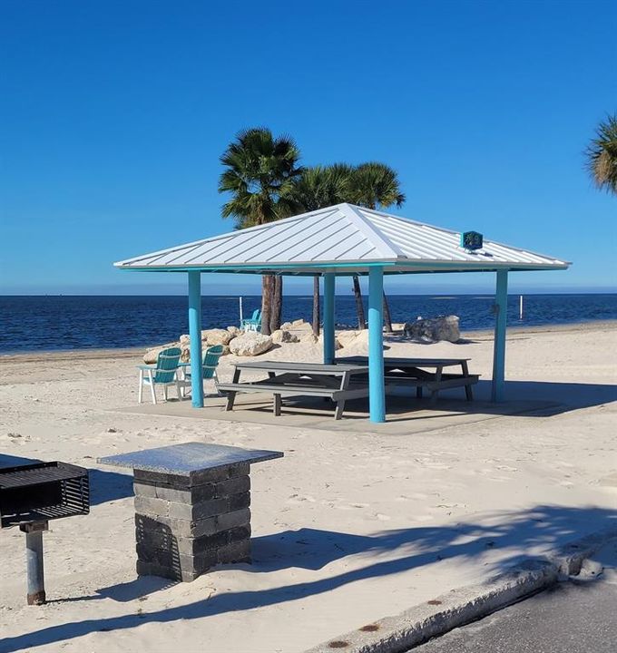 For Sale: $849,900 (3 beds, 2 baths, 2220 Square Feet)