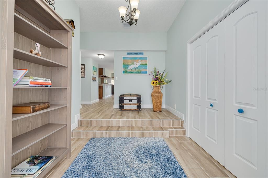 For Sale: $849,900 (3 beds, 2 baths, 2220 Square Feet)