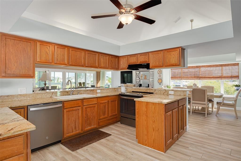 For Sale: $849,900 (3 beds, 2 baths, 2220 Square Feet)