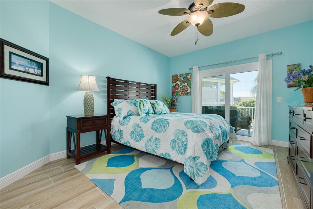 For Sale: $849,900 (3 beds, 2 baths, 2220 Square Feet)