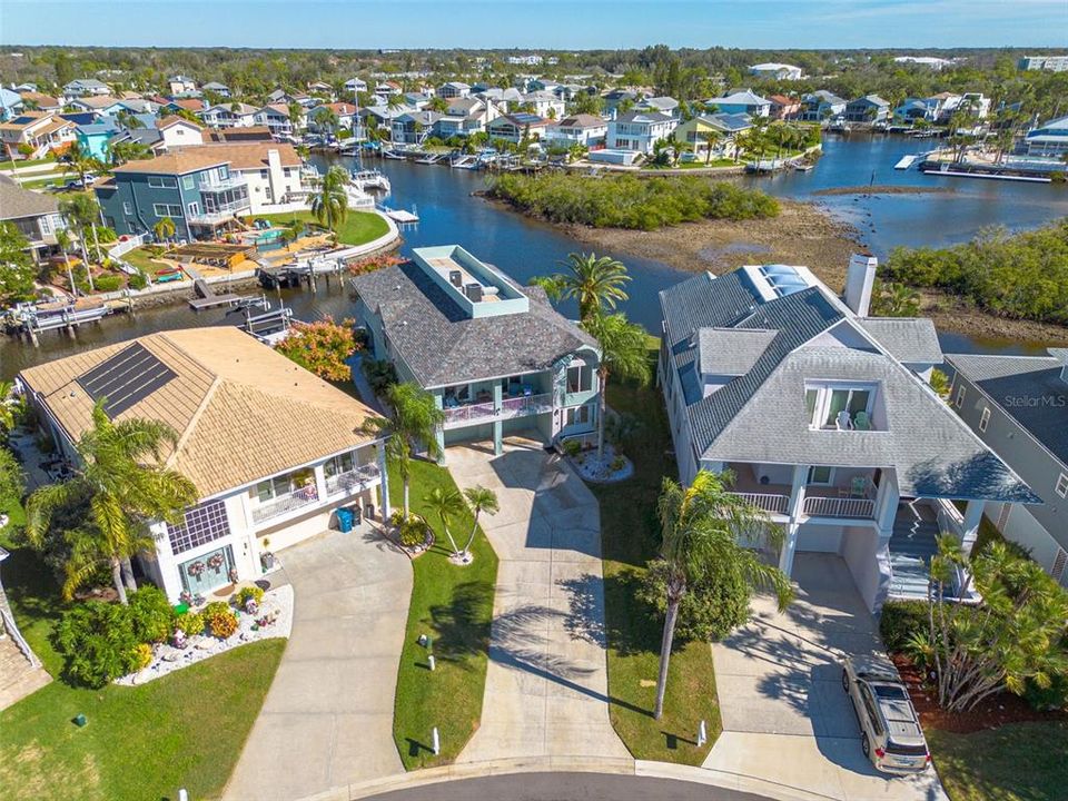 For Sale: $849,900 (3 beds, 2 baths, 2220 Square Feet)