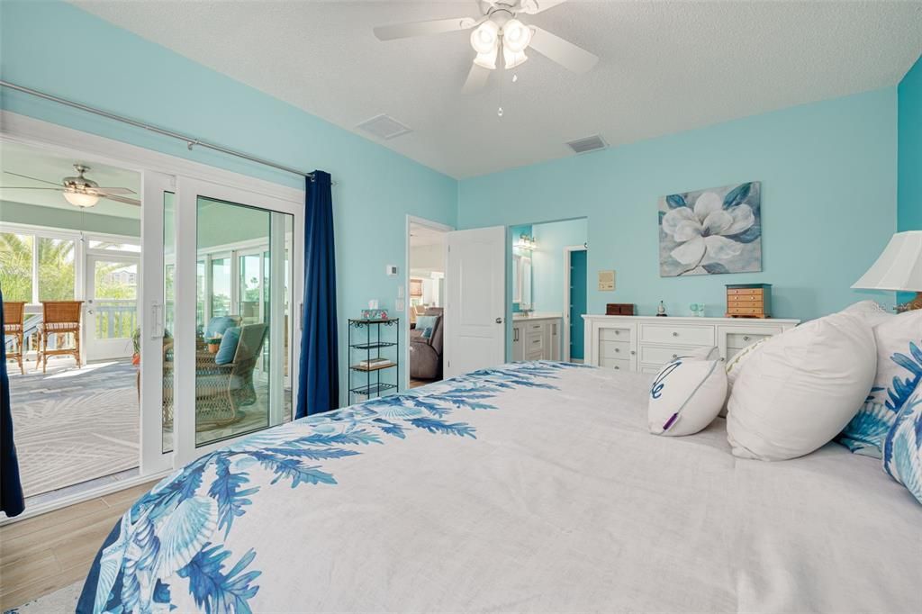 For Sale: $849,900 (3 beds, 2 baths, 2220 Square Feet)