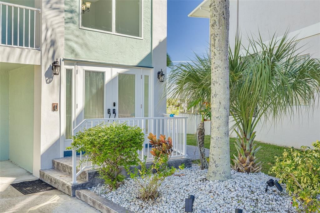 For Sale: $849,900 (3 beds, 2 baths, 2220 Square Feet)