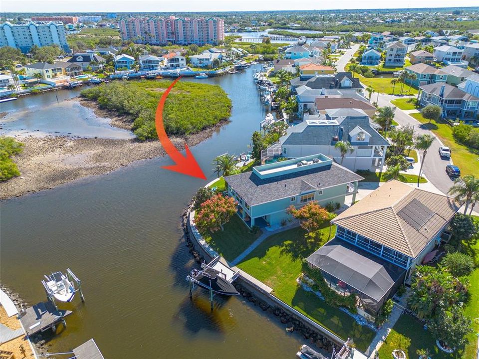 For Sale: $849,900 (3 beds, 2 baths, 2220 Square Feet)