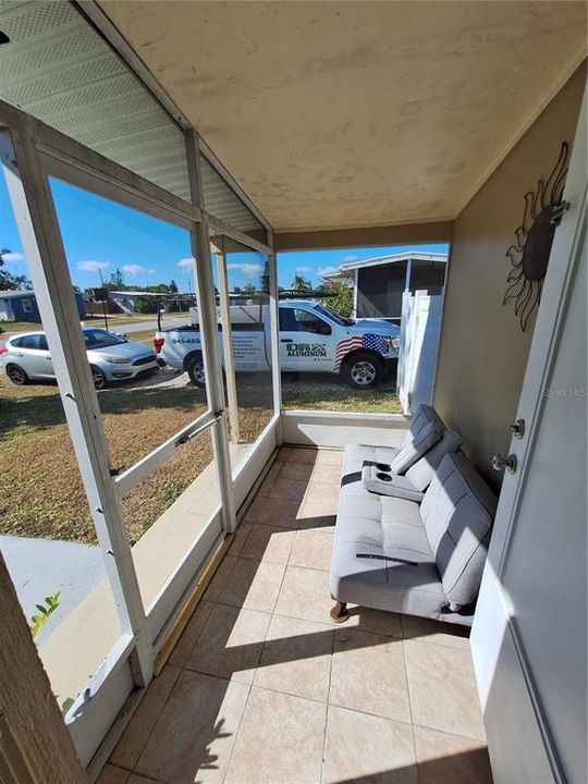 For Rent: $1,475 (2 beds, 1 baths, 678 Square Feet)