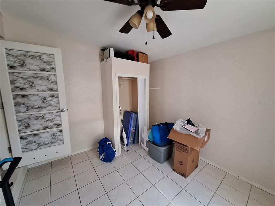 For Rent: $1,475 (2 beds, 1 baths, 678 Square Feet)