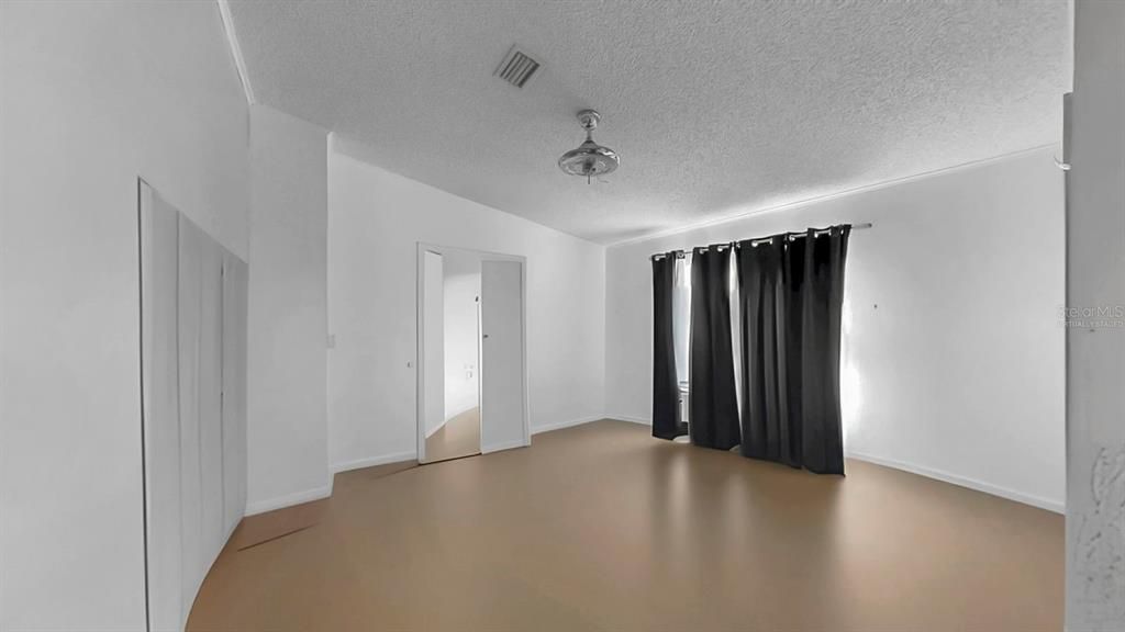 На продажу: $285,000 (4 спален, 2 ванн, 2403 Квадратных фут)