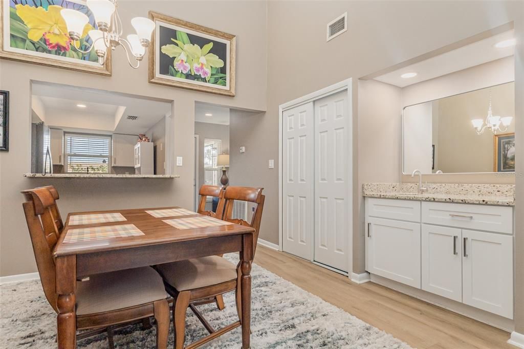 En Venta: $235,000 (2 camas, 2 baños, 1038 Pies cuadrados)