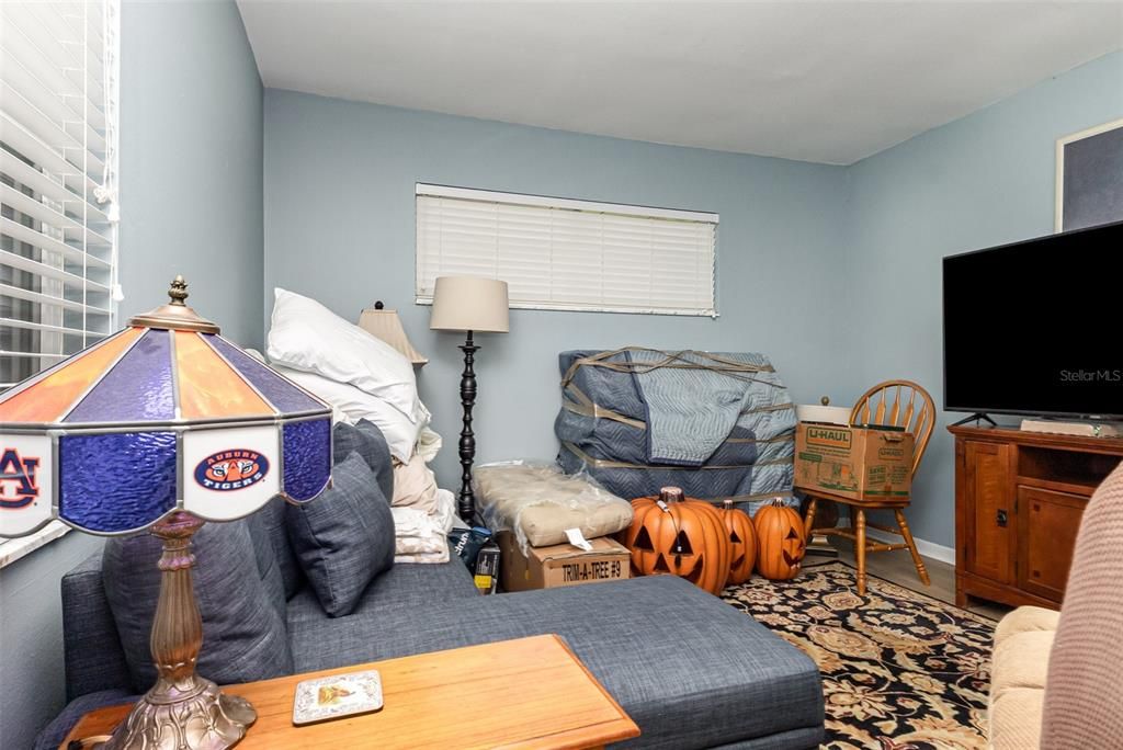 En Venta: $235,000 (2 camas, 2 baños, 1038 Pies cuadrados)