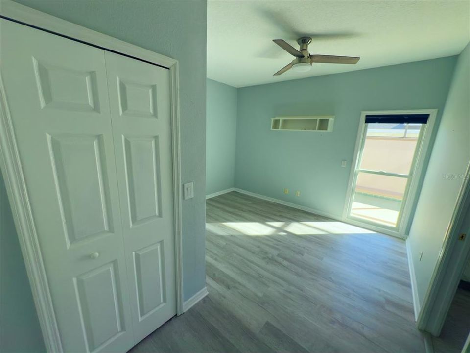 For Sale: $449,500 (3 beds, 2 baths, 2074 Square Feet)