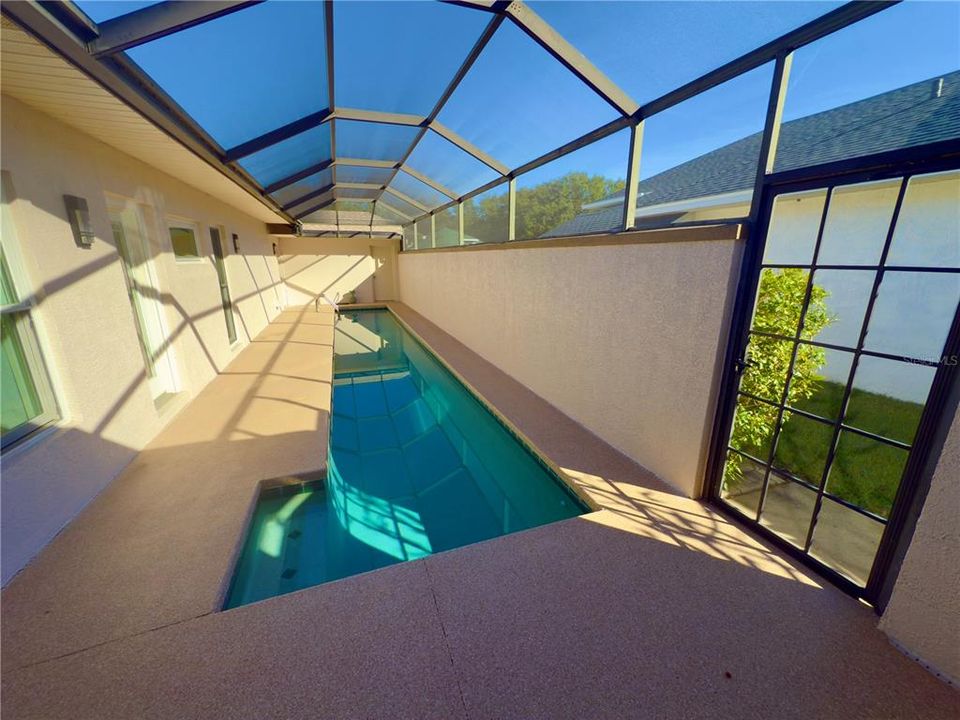 For Sale: $449,500 (3 beds, 2 baths, 2074 Square Feet)