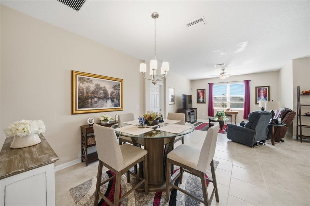 For Sale: $349,900 (3 beds, 2 baths, 1783 Square Feet)