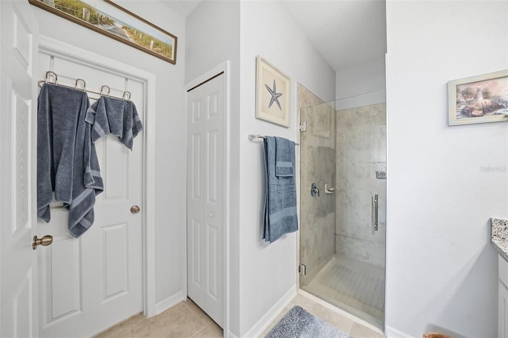 For Sale: $349,900 (3 beds, 2 baths, 1783 Square Feet)