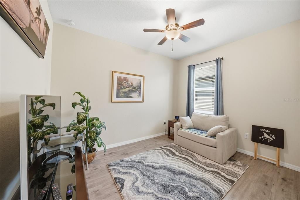 For Sale: $349,900 (3 beds, 2 baths, 1783 Square Feet)