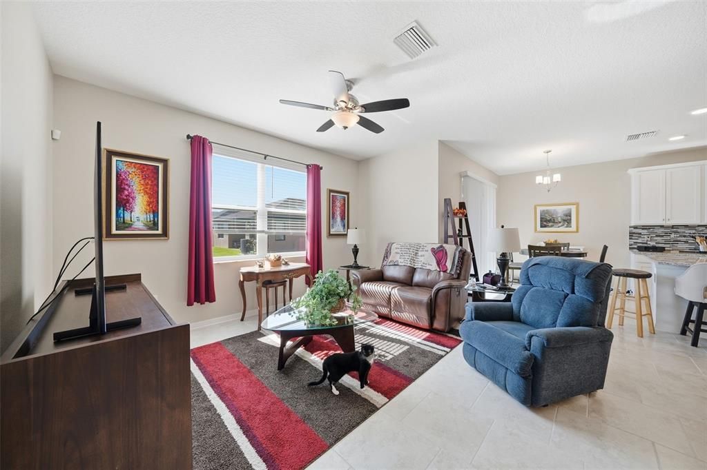 For Sale: $349,900 (3 beds, 2 baths, 1783 Square Feet)