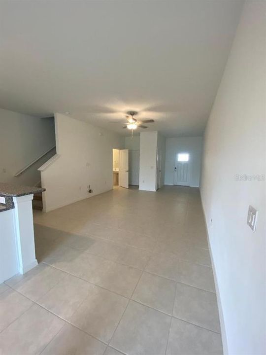 В аренду: $1,975 (3 спален, 2 ванн, 1634 Квадратных фут)