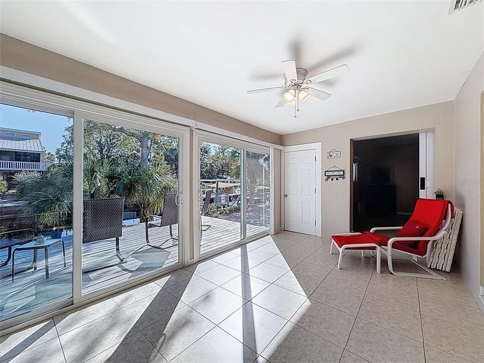 На продажу: $629,000 (3 спален, 2 ванн, 1928 Квадратных фут)