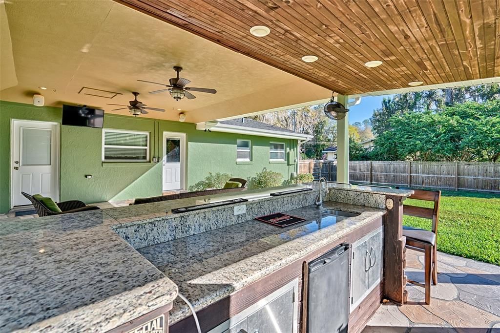 待售: $249,998 (2 贝兹, 2 浴室, 1267 平方英尺)