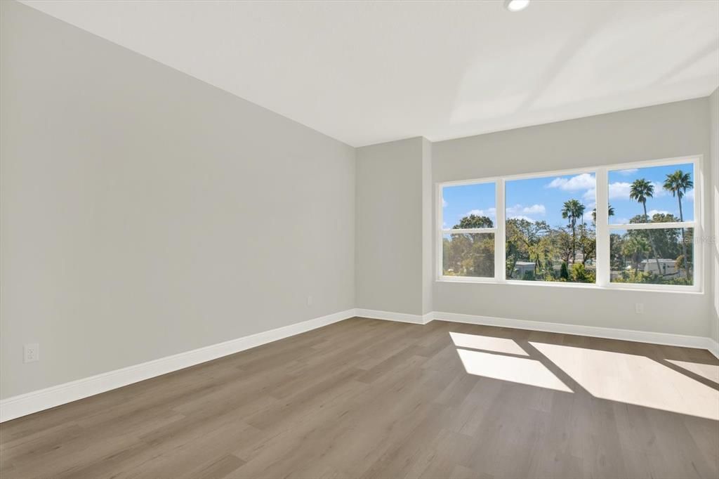 En Venta: $519,900 (3 camas, 2 baños, 1977 Pies cuadrados)