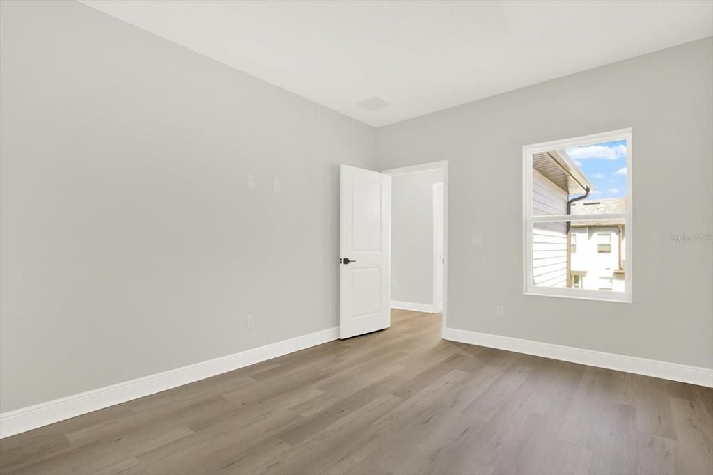 En Venta: $519,900 (3 camas, 2 baños, 1977 Pies cuadrados)