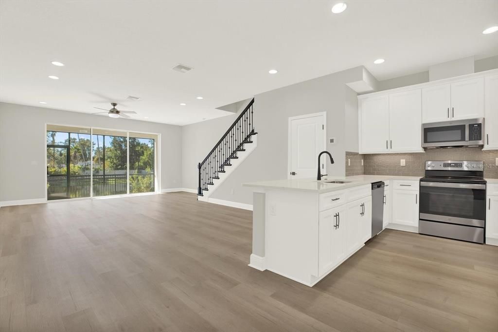 En Venta: $519,900 (3 camas, 2 baños, 1977 Pies cuadrados)