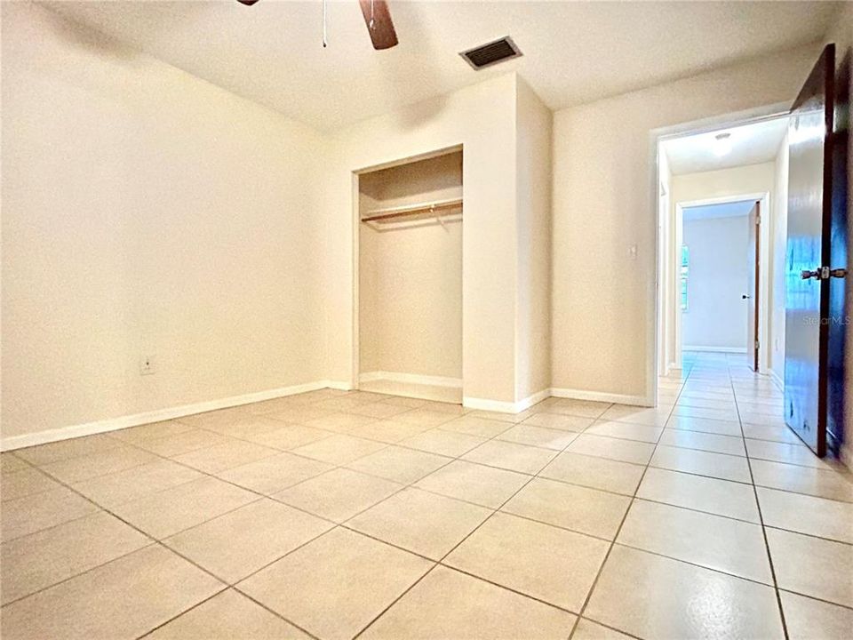 В аренду: $1,250 (2 спален, 1 ванн, 986 Квадратных фут)