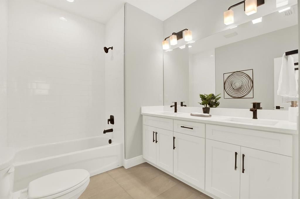 For Sale: $535,000 (3 beds, 2 baths, 1977 Square Feet)