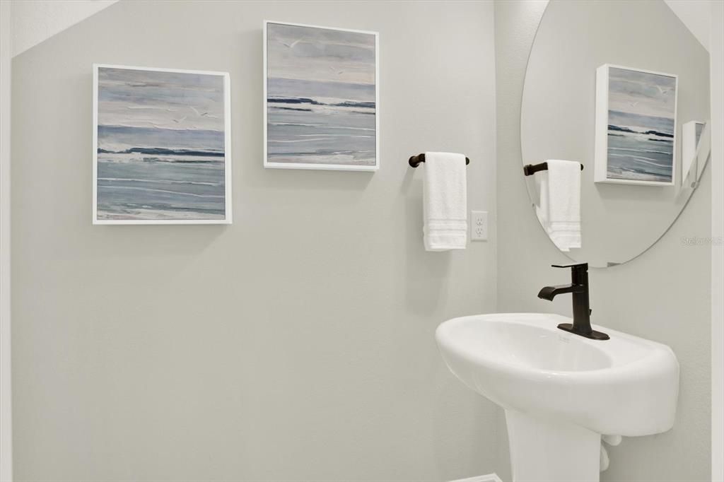 For Sale: $535,000 (3 beds, 2 baths, 1977 Square Feet)