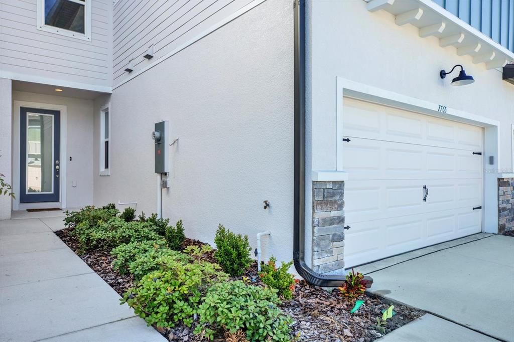 For Sale: $535,000 (3 beds, 2 baths, 1977 Square Feet)