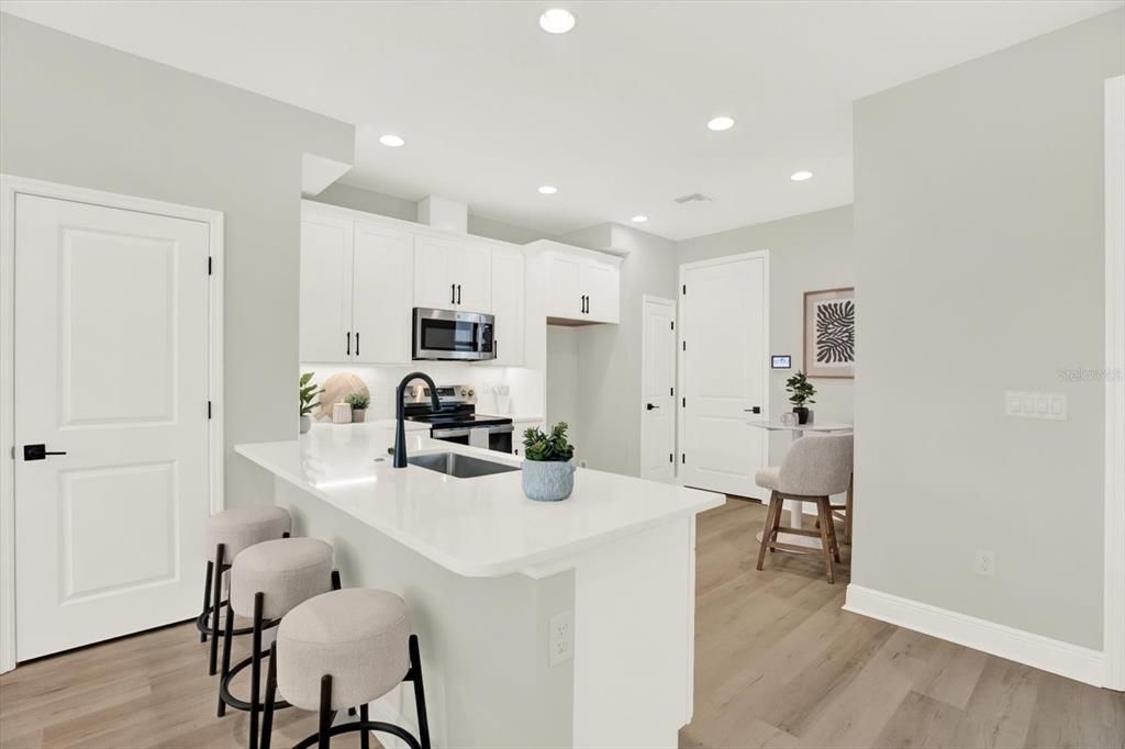 For Sale: $535,000 (3 beds, 2 baths, 1977 Square Feet)