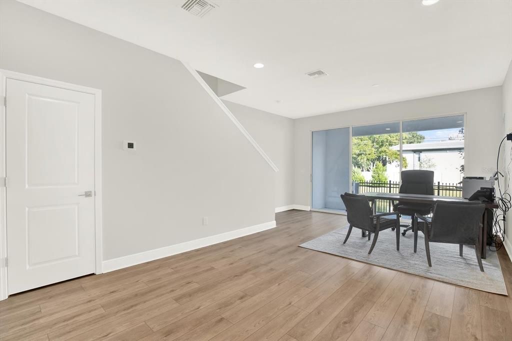 For Sale: $425,000 (2 beds, 2 baths, 1543 Square Feet)