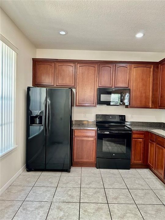 出租: $2,200 (3 贝兹, 2 浴室, 1513 平方英尺)