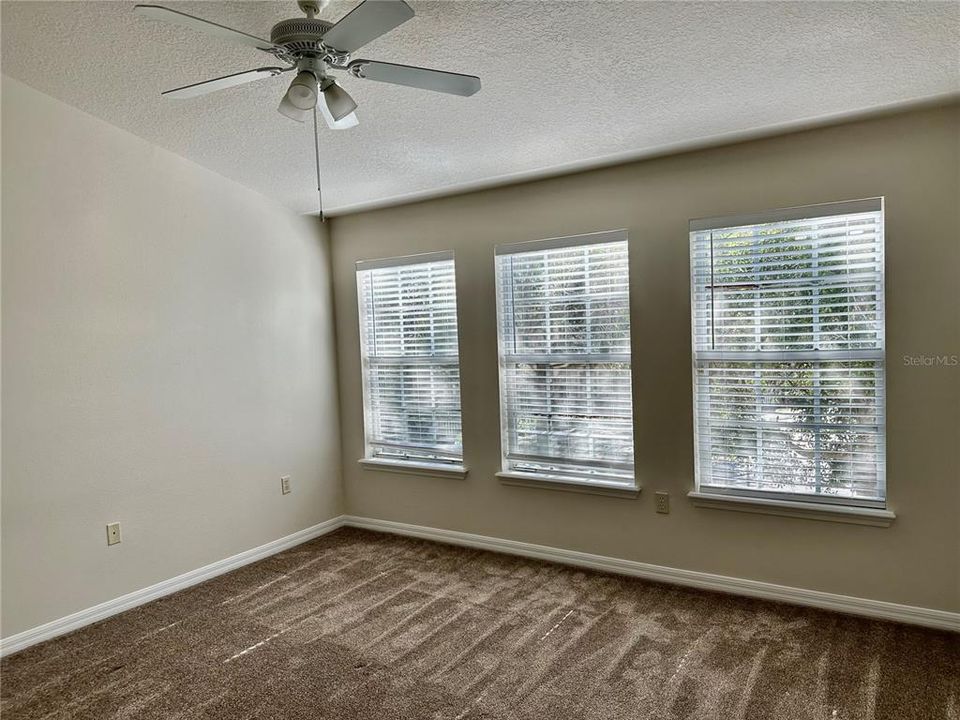 出租: $2,200 (3 贝兹, 2 浴室, 1513 平方英尺)