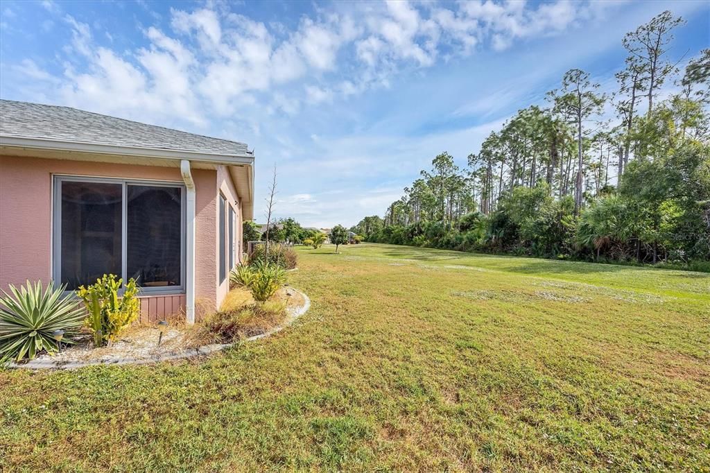 Activo con contrato: $329,000 (3 camas, 2 baños, 1833 Pies cuadrados)