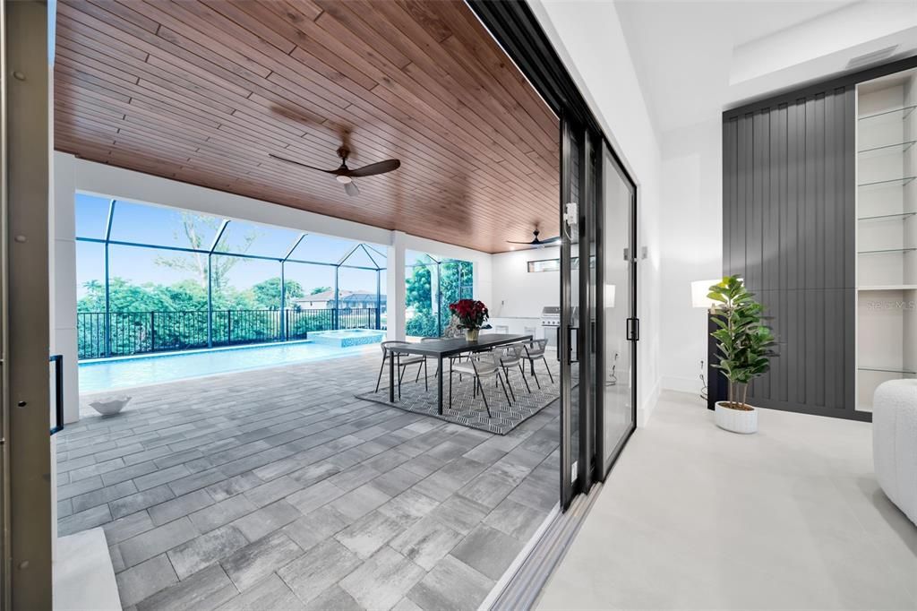 En Venta: $1,190,000 (4 camas, 3 baños, 2567 Pies cuadrados)