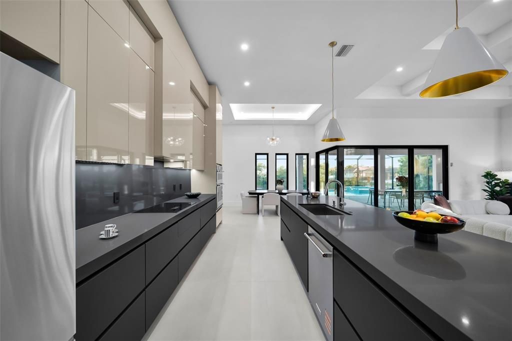 En Venta: $1,190,000 (4 camas, 3 baños, 2567 Pies cuadrados)