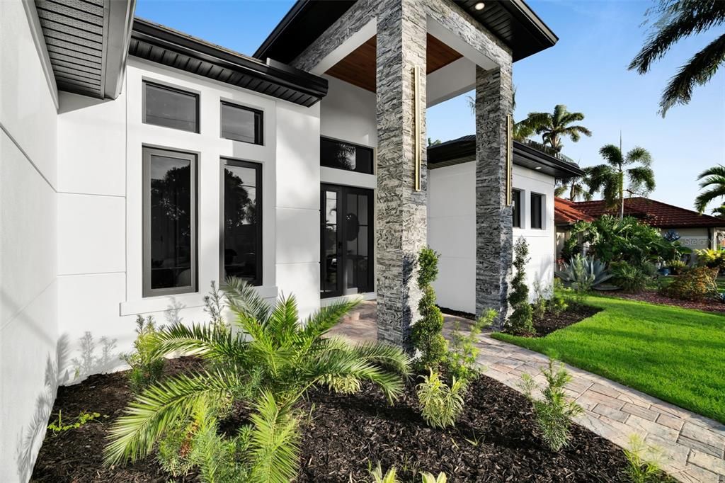 En Venta: $1,190,000 (4 camas, 3 baños, 2567 Pies cuadrados)