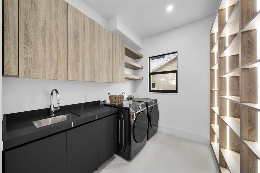 En Venta: $1,190,000 (4 camas, 3 baños, 2567 Pies cuadrados)