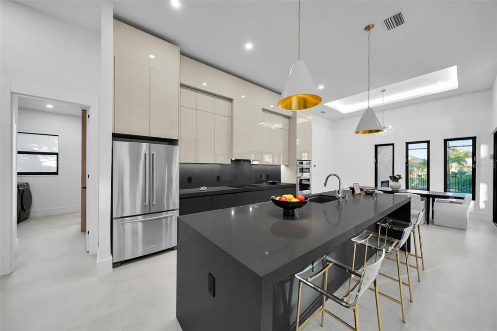 En Venta: $1,190,000 (4 camas, 3 baños, 2567 Pies cuadrados)