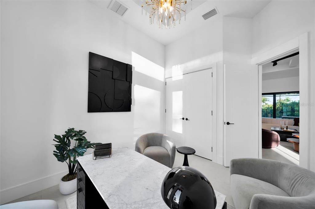 En Venta: $1,190,000 (4 camas, 3 baños, 2567 Pies cuadrados)